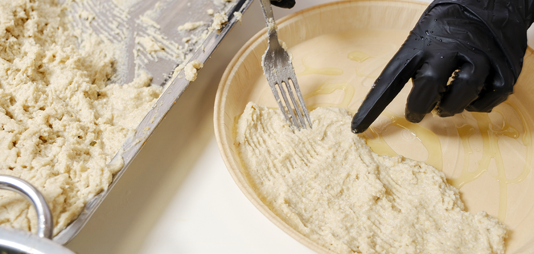 Elaboración empanada de maíz